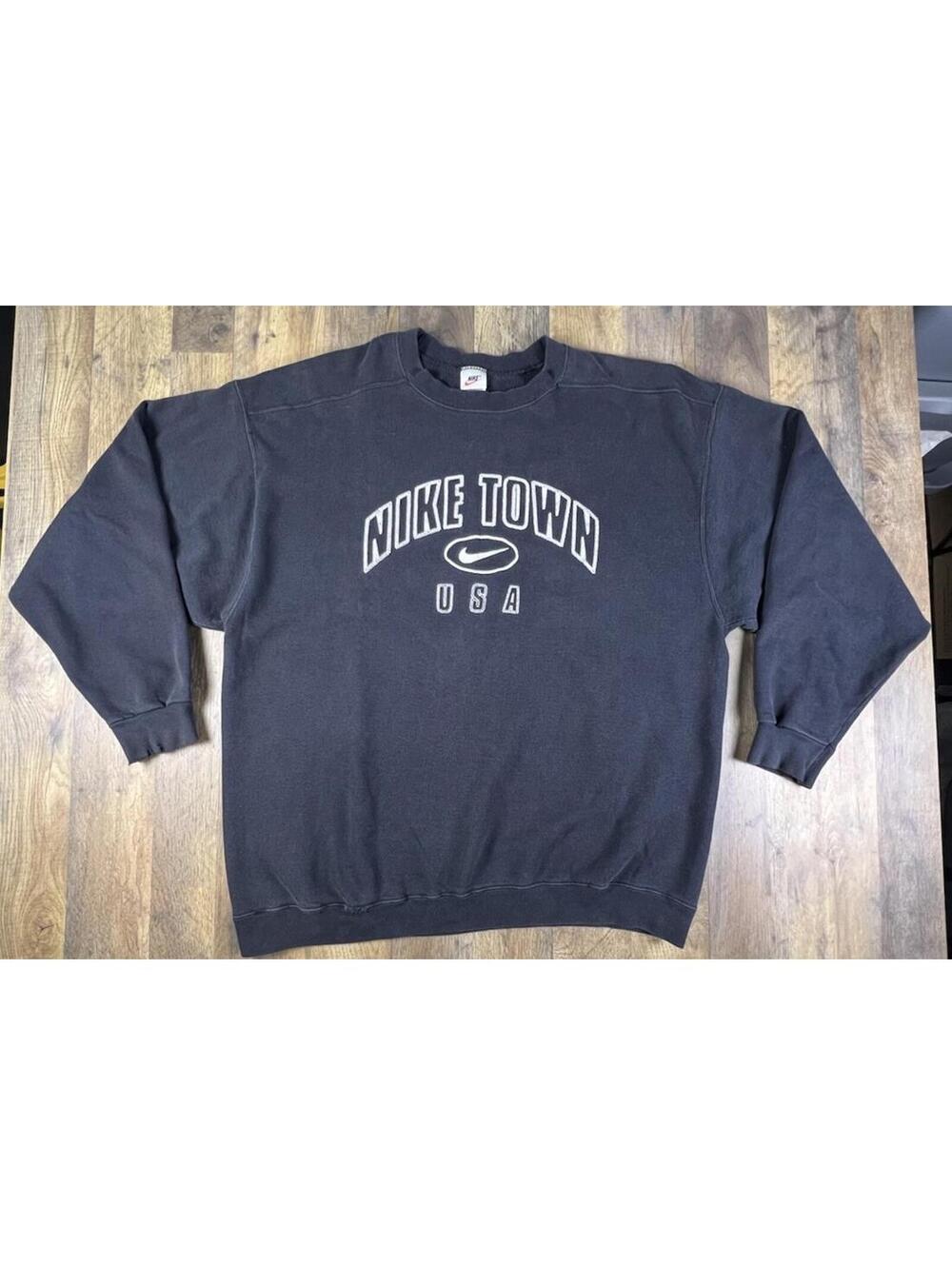 Vintage Nike Town USA Made Sweatshirt Crew Spellout Pullover Sweater 90s XL 80s